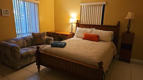 Comfort Triple Room