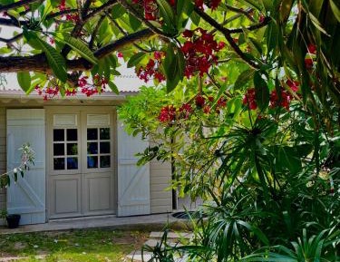 Bungalow with Garden View