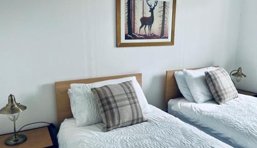 Twin Room with Private Bathroom