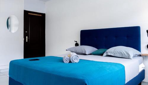 Standard Double Room with Shared Bathroom