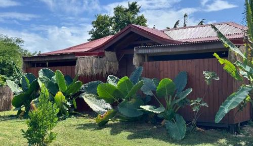 Bungalow with Garden View