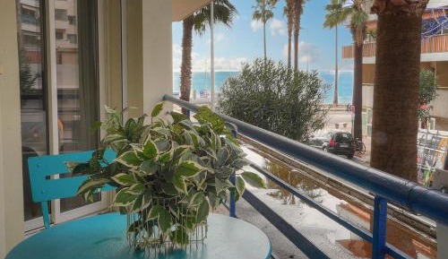 One-Bedroom Apartment with Sea View