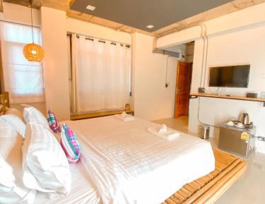 Deluxe Single Room