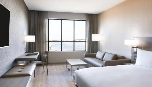 King Room with Sofa Bed, Water View