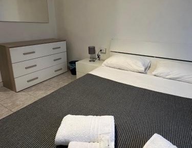 Standard Double Room with Shared Bathroom