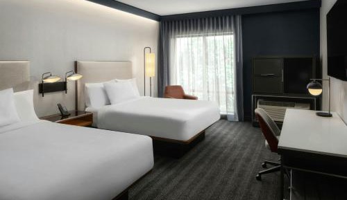 Queen Room with Two Queen Beds and Courtyard View