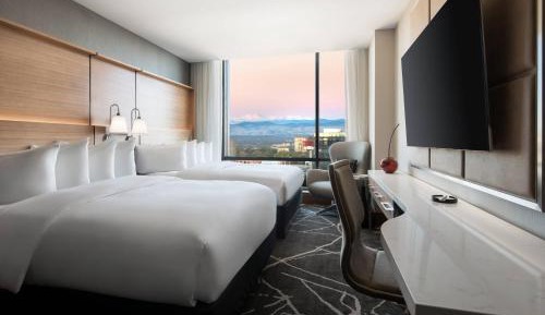 Guest room, 2 Queen, Mountain view