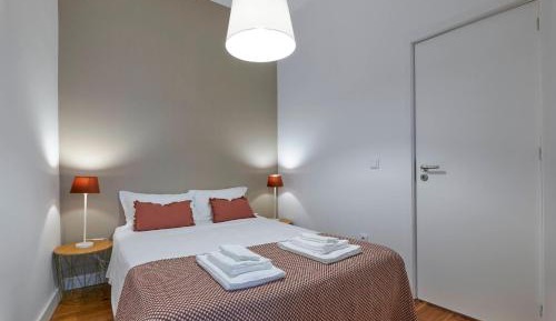 Two-Bedroom Apartment with Balcony and Terrace