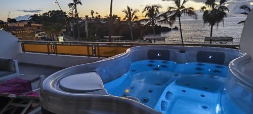 Two-Bedroom Deluxe Apartment