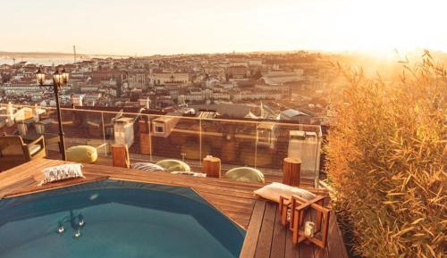 Four-Bedroom Penthouse Apartment