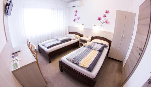 Twin Room with Private Bathroom
