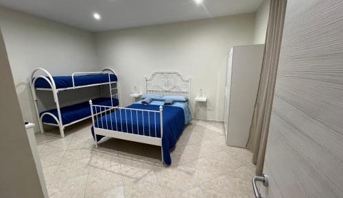 Two-Bedroom Deluxe Apartment with Balcony