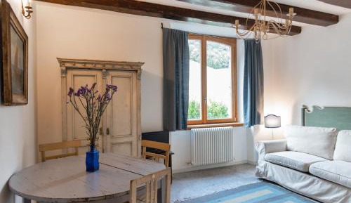 Studio with Sofa Bed