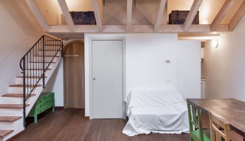 Studio - Split Level