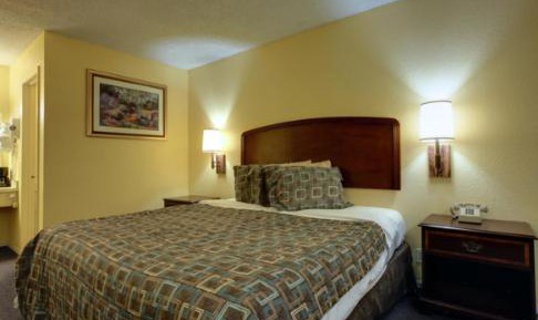 King Room - Non-Smoking