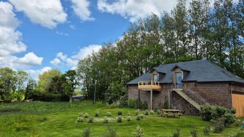 Three-Bedroom Apartment with Park View