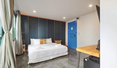 Deluxe Double Room with Balcony