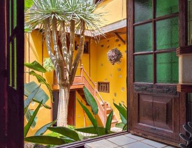 One-Bedroom Apartment with Garden View