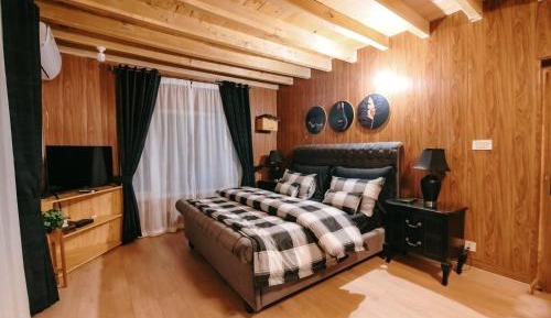 King Room with Lake View