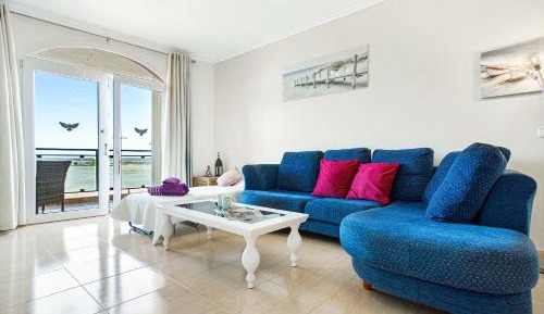 Superior One-Bedroom Apartment with Balcony