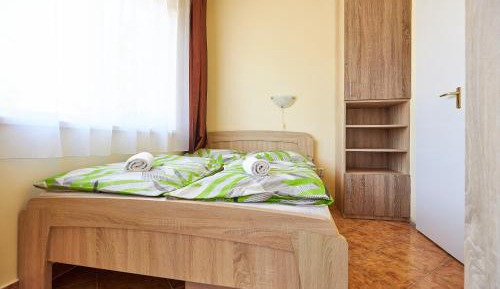 Apartment (2 Adults + 1 Child)