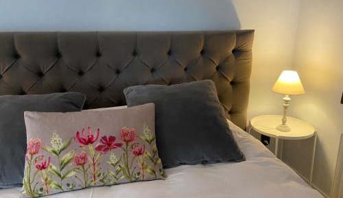 Deluxe King Suite