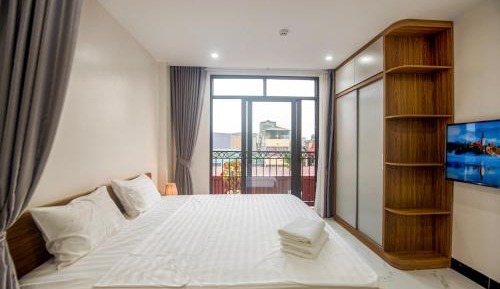 Apartment with City View