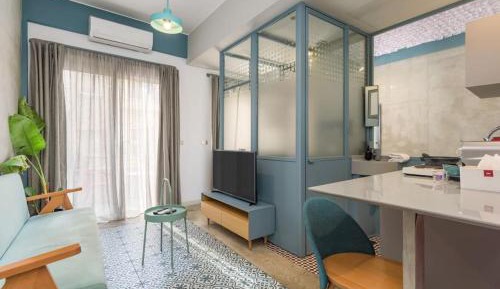 Studio Apartment with Balcony