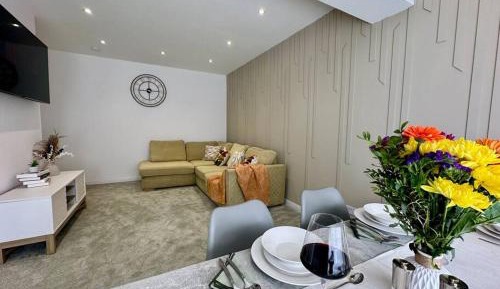 Four-Bedroom Holiday Home