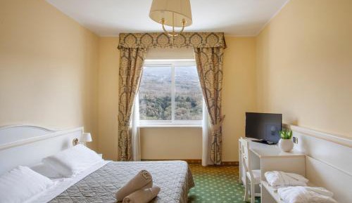 Executive Triple Room
