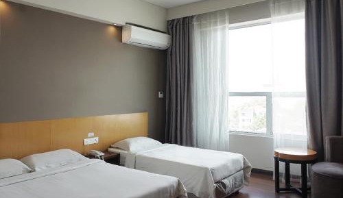 Family Room with Sea View