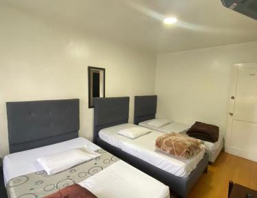 Three-Bedroom Deluxe Apartment