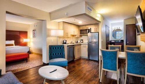 King Room with Living room - Non Smoking