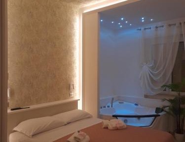 Double Room with Spa Bath