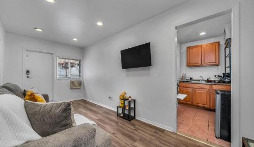 One-Bedroom House