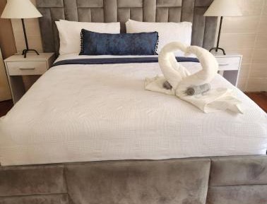 Deluxe Double Room with Bath