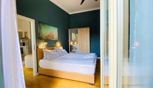 One-Bedroom Apartment with Terrace