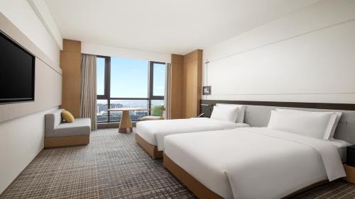 Standard Double Room with Two Double Beds and City View