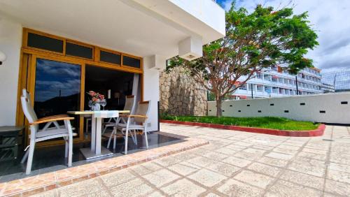 Two-Bedroom Apartment with Terrace and Sea View