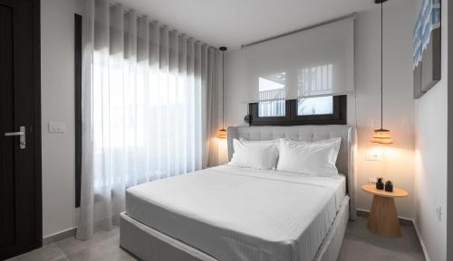 Superior Suite with Sea View (Ammos)