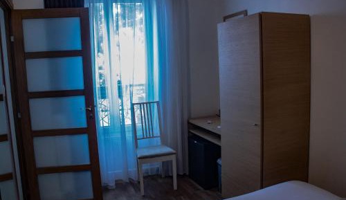 Standard Single Room with Shared Bathroom and Toilet