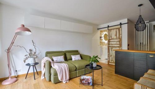 One-Bedroom Apartment