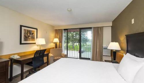 King Room with Balcony