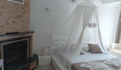 Queen Room with Garden View