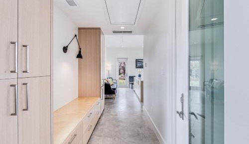 Eleven-Bedroom House
