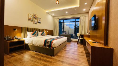 King Room with Garden View