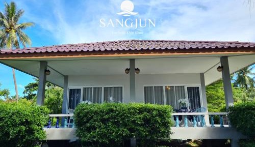Bungalow with Sea View