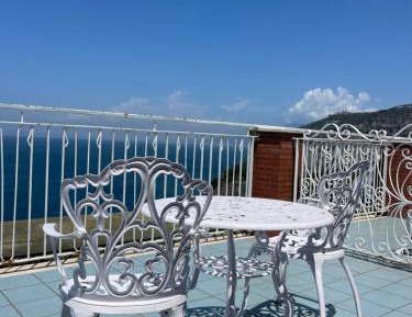 Double or Twin Room with Sea View