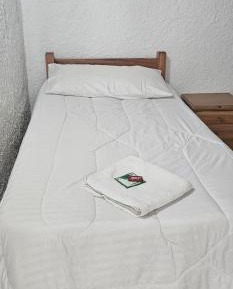 Standard Twin Room with Shared Bathroom