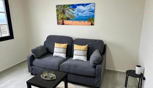 Deluxe One-Bedroom Apartment with Ocean View